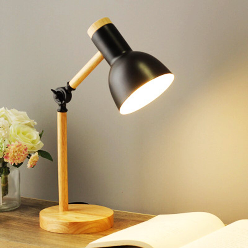 Lampe de bureau LED nordique en bois