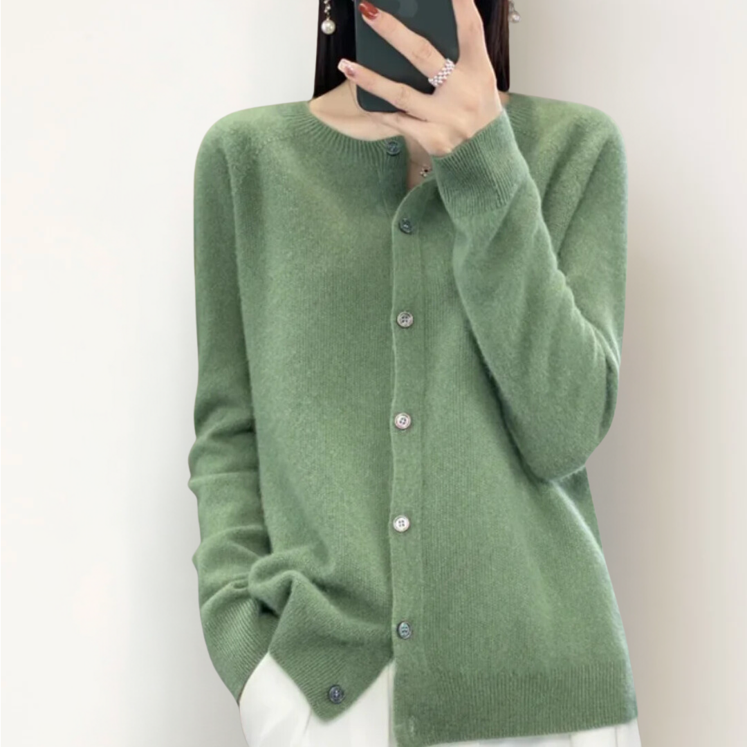 Nathalie – Chic round-neck cardigan with buttons, perfect for elegant women