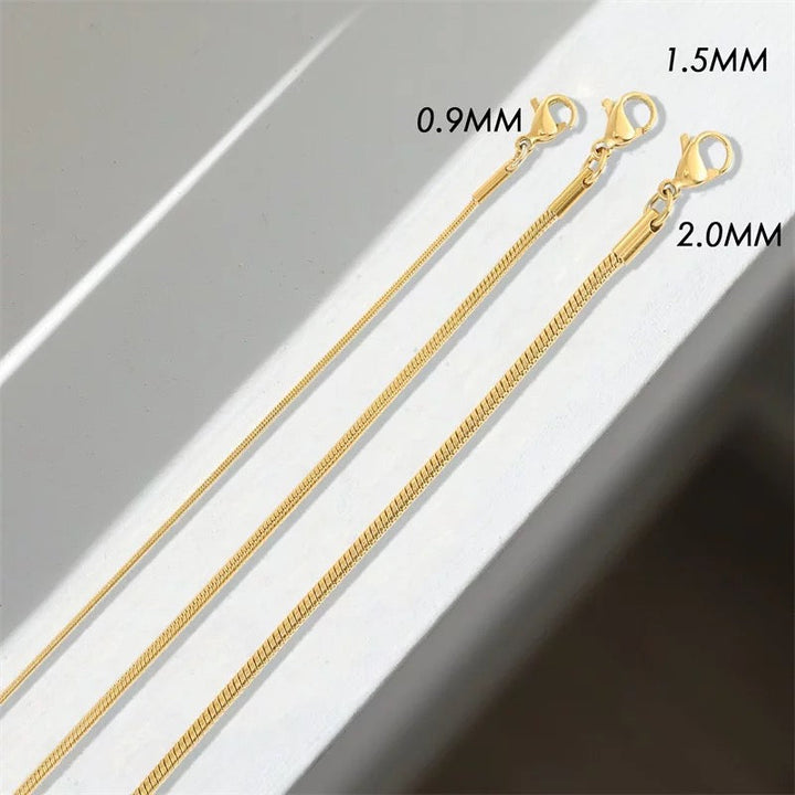 Bracelet Minimaliste avec Fermoir Serpent | Bändchen Armband Tendance