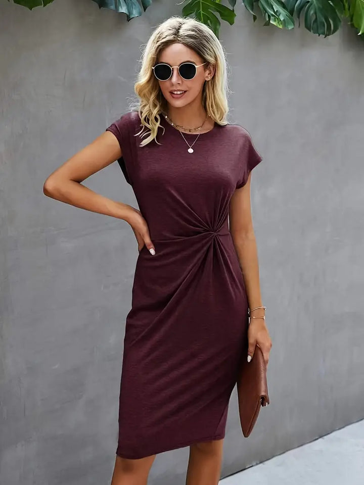 Robe Midi Cintrée Femme – Manches Courtes – Détail Froncé à la Taille – Style Chic et Confortable