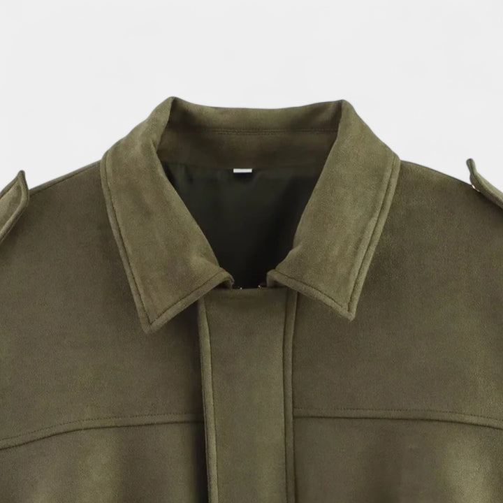 Curie Paris | Veste pour femme d'inspiration militaire en simili-suède