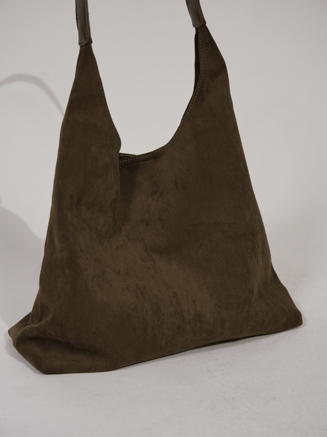Sac à main en daim pour tous les jours.