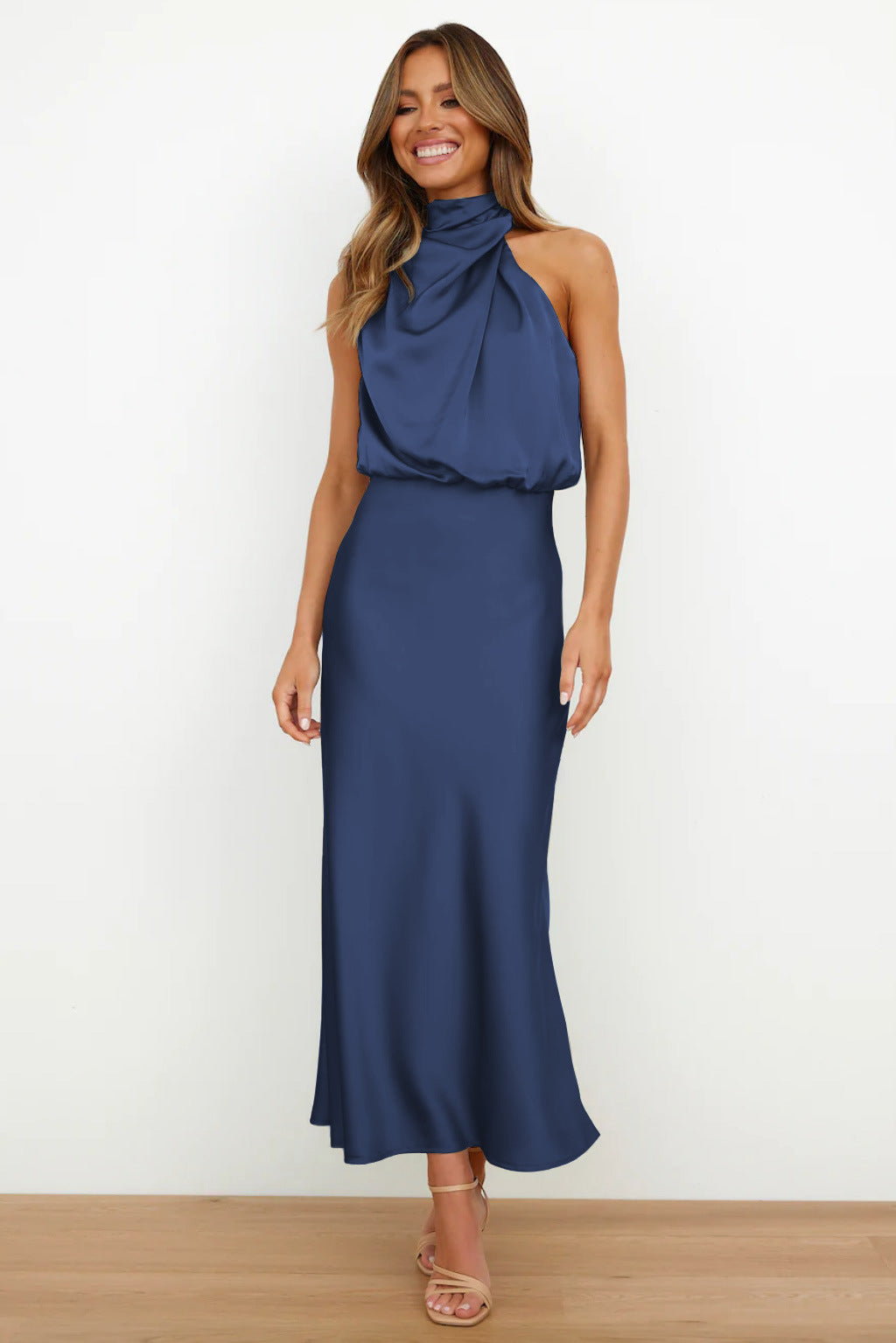 Robe Midi Femme Élégante – Robe Satinée Col Haut Drapé pour Soirée ou Occasion Spéciale