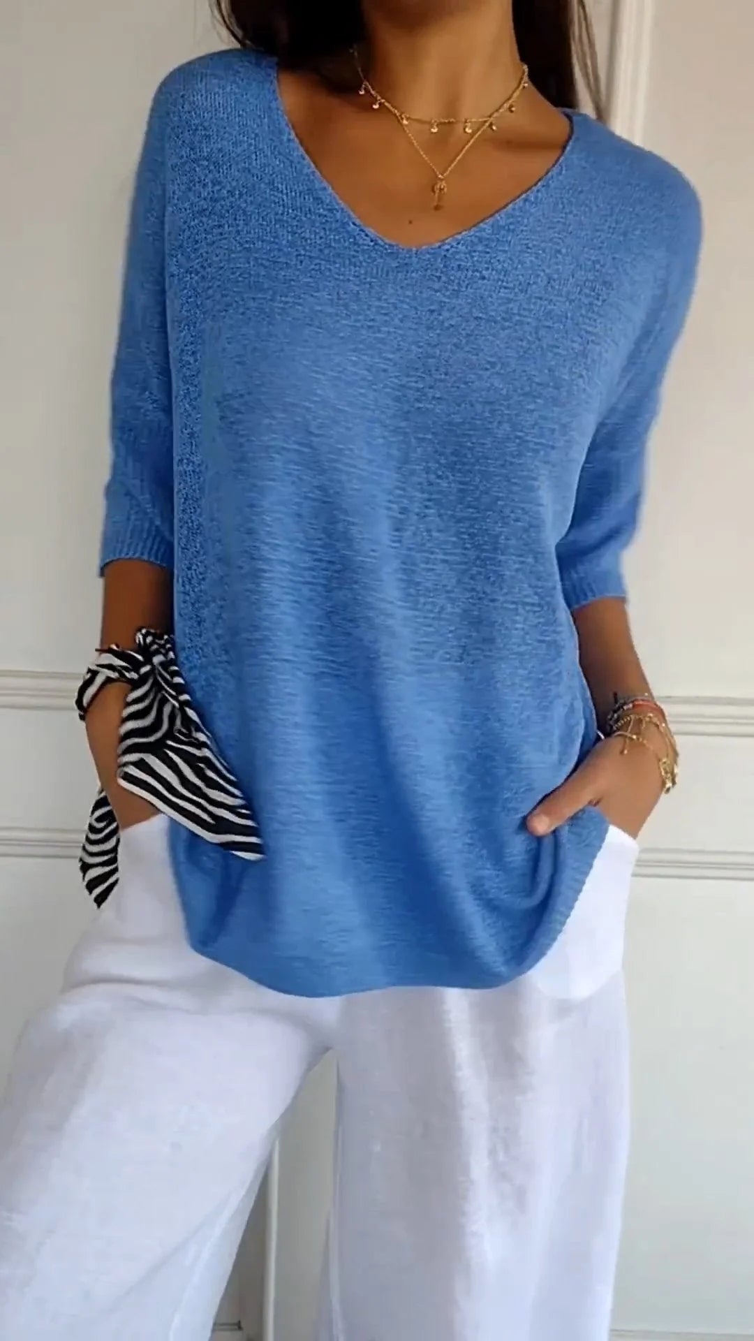 Lucy - Top aus Mesh mit V-Ausschnitt