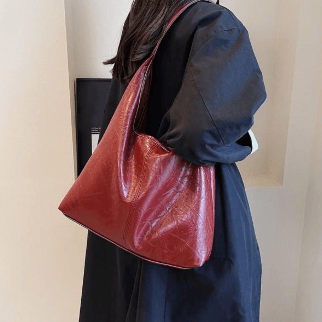 Sac à Bandoulière en Cuir Vieilli – Élégance Rustique et Pratique