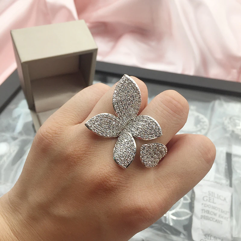 Margaux – Bague à feuille d'argent surdimensionnée