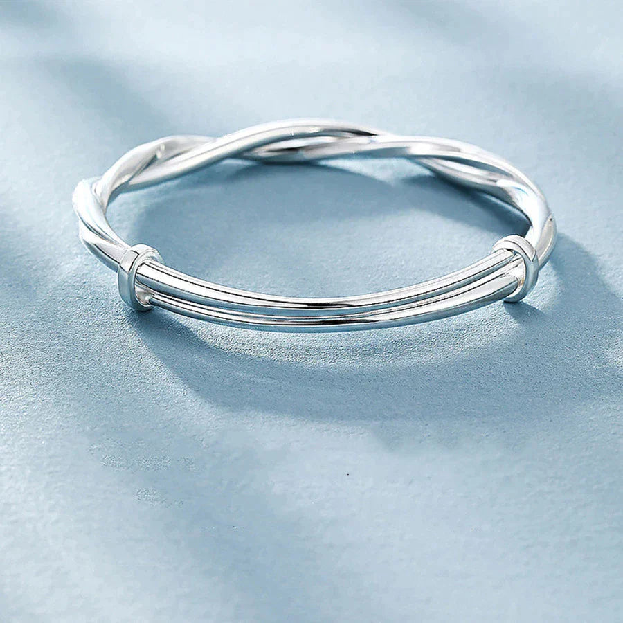 Elegant and captivating silver bracelet - Trendy jewelry for women