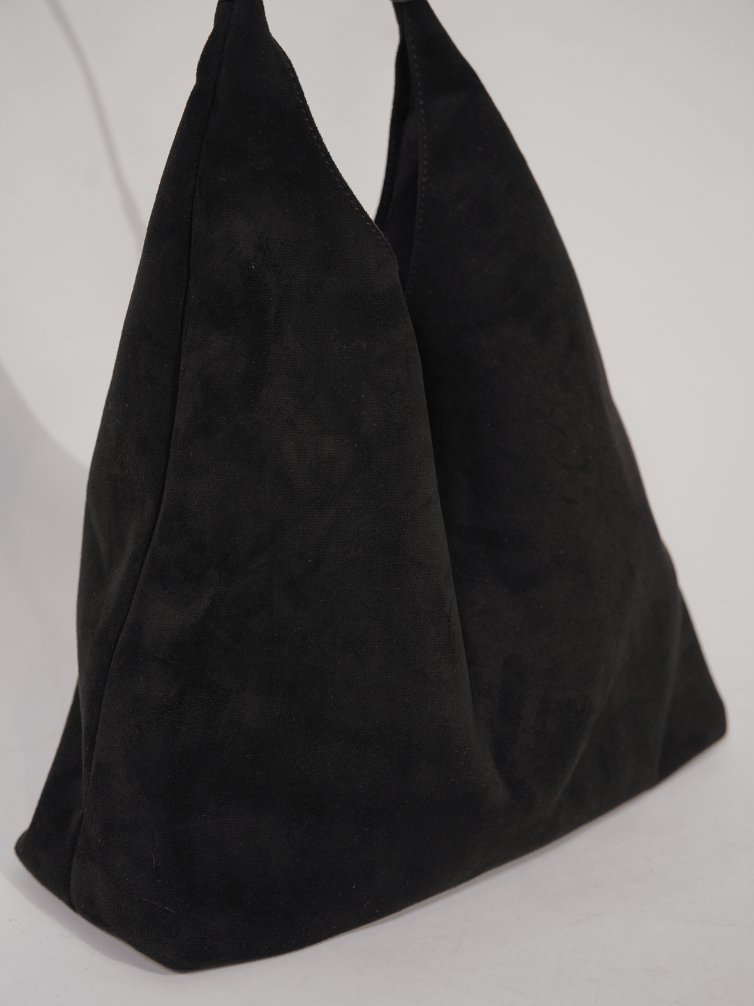 Sac à main en daim pour tous les jours.