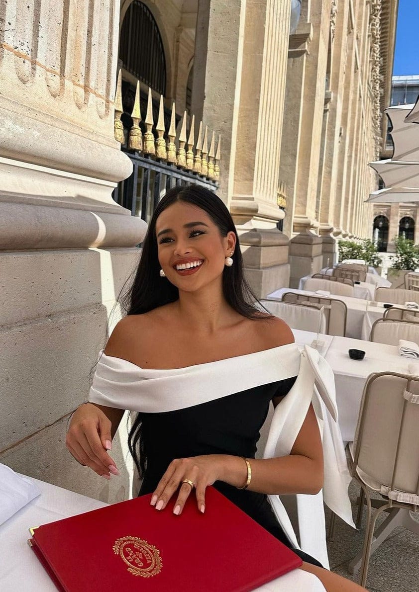 Robe Midi Lyriel One-Shoulder à Nœud Papillon et Fente Latérale