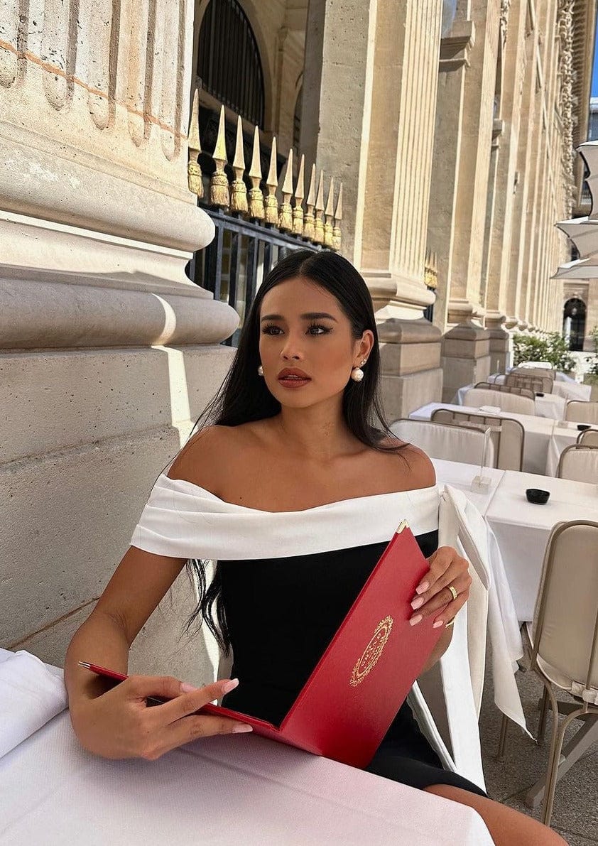 Robe Midi Lyriel One-Shoulder à Nœud Papillon et Fente Latérale