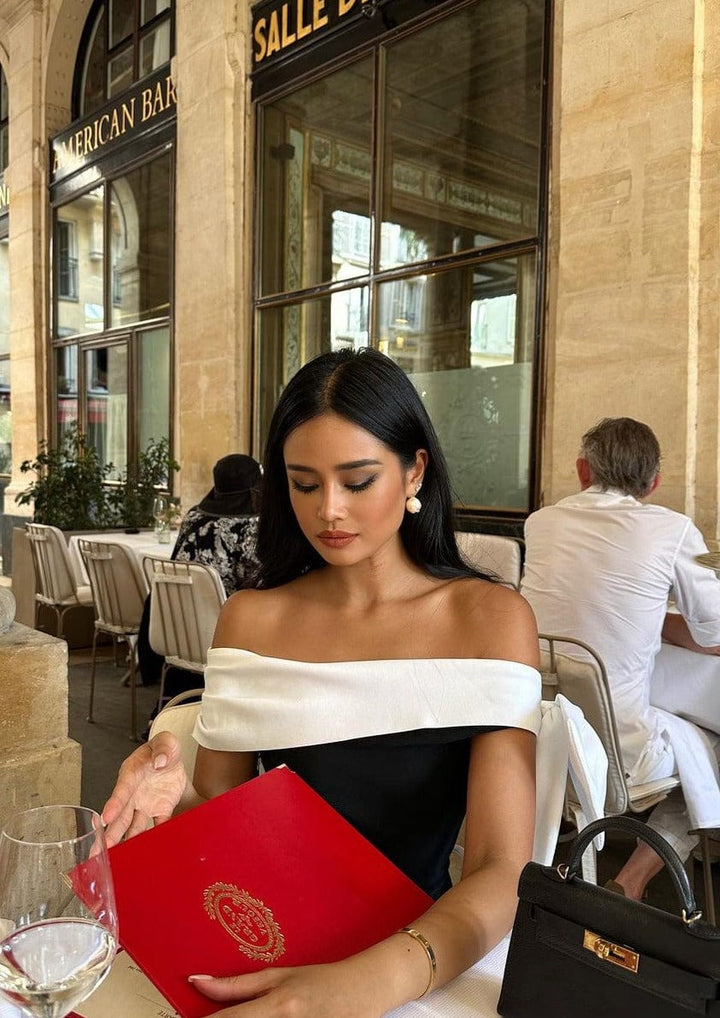 Robe Midi Lyriel One-Shoulder à Nœud Papillon et Fente Latérale