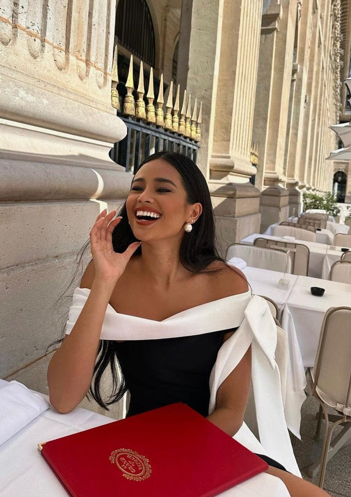 Robe Midi Lyriel One-Shoulder à Nœud Papillon et Fente Latérale