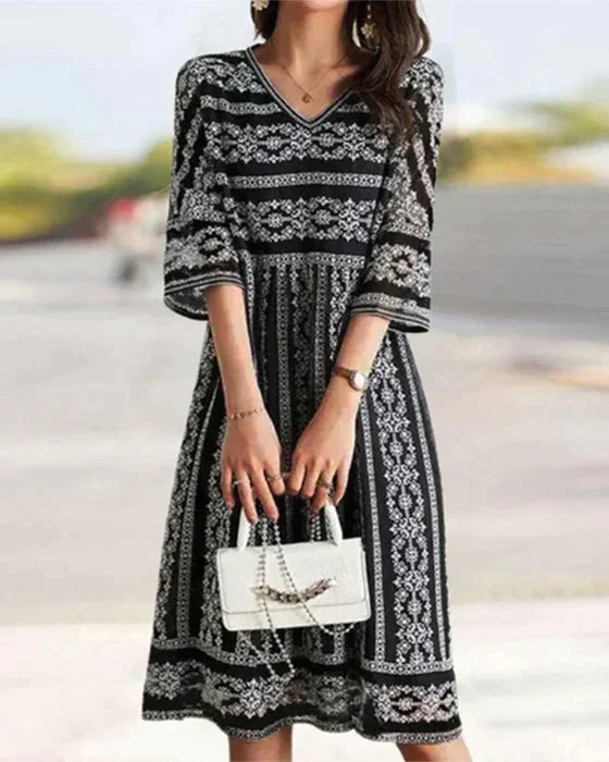 Robe Midi Femme – Manches 3/4 & Motifs Bohèmes – Coupe Fluide Élégante avec Décolleté V