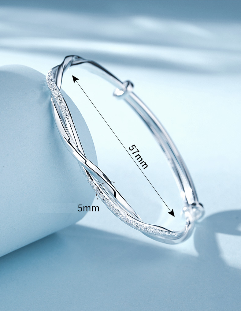 Elegant and captivating silver bracelet - Trendy jewelry for women