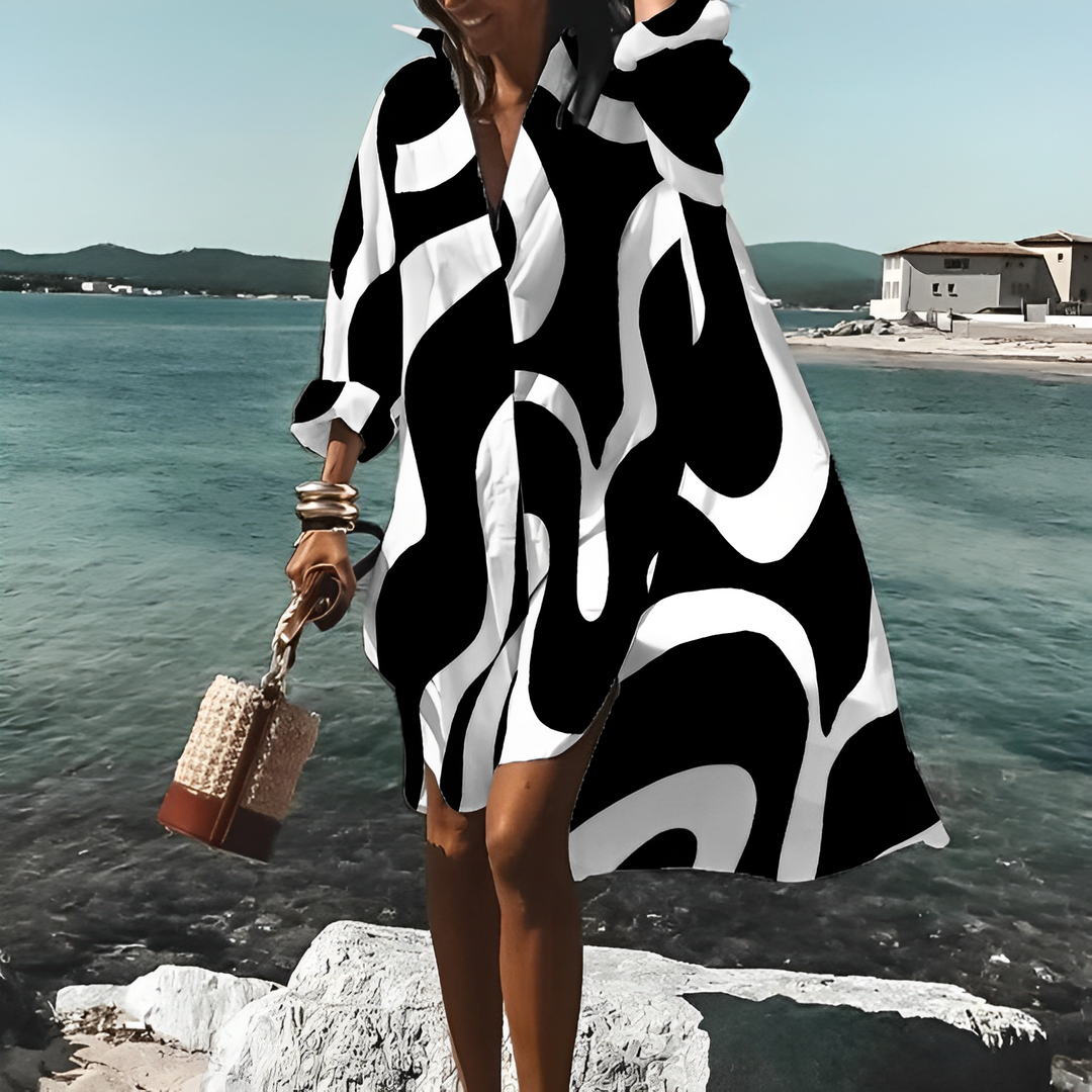 Robe Chemise Oversize Femme – Motif Graphique & Coupe Décontractée – Look Bord de Mer ou Vacances