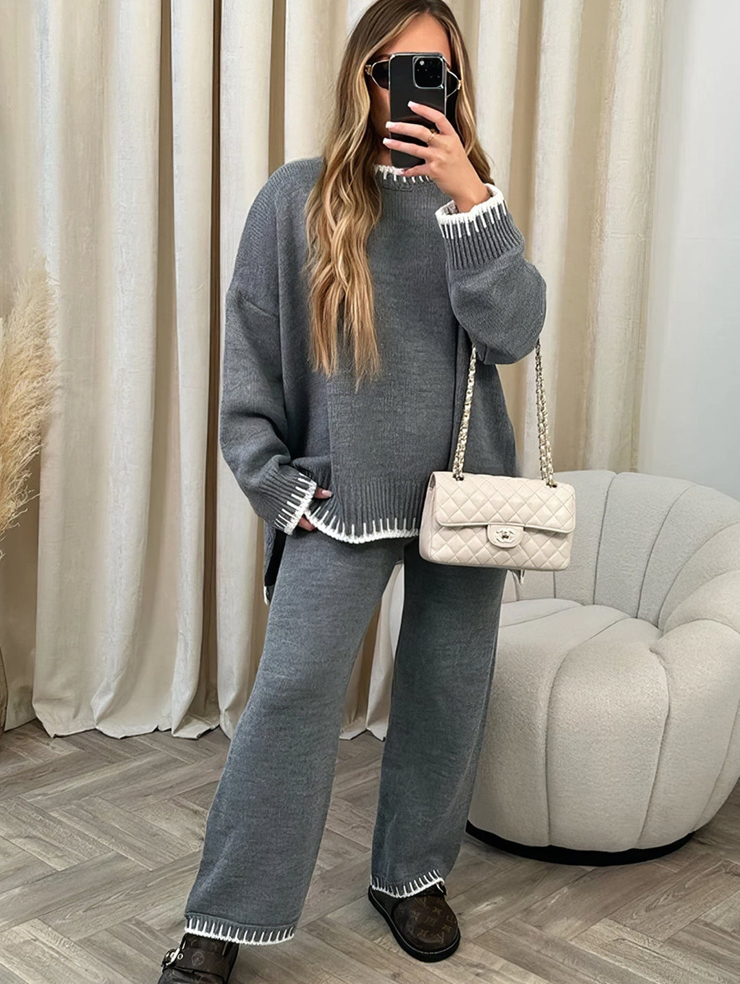 Un ensemble deux pièces confortable