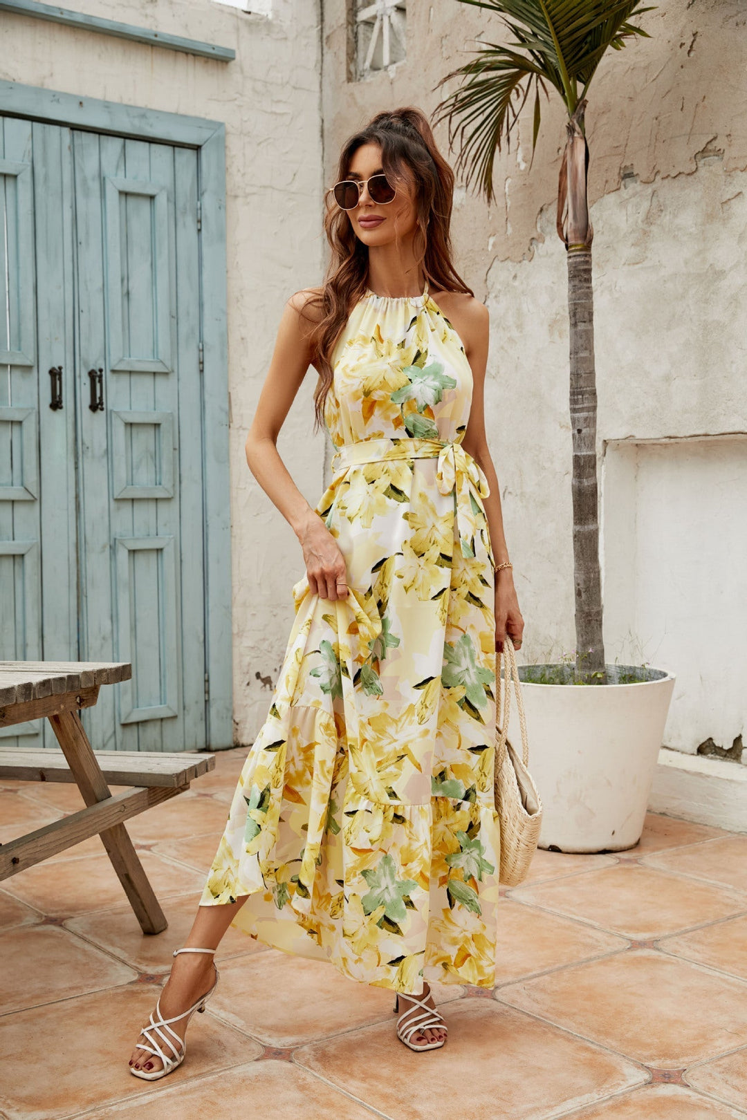 Robe Longue Fleurie Femme – Col Halter, Dos Nu et Ceinture à Nouer