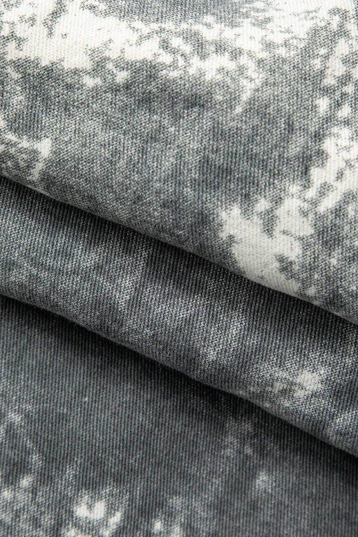 Pantalon cargo avec une jambe droite