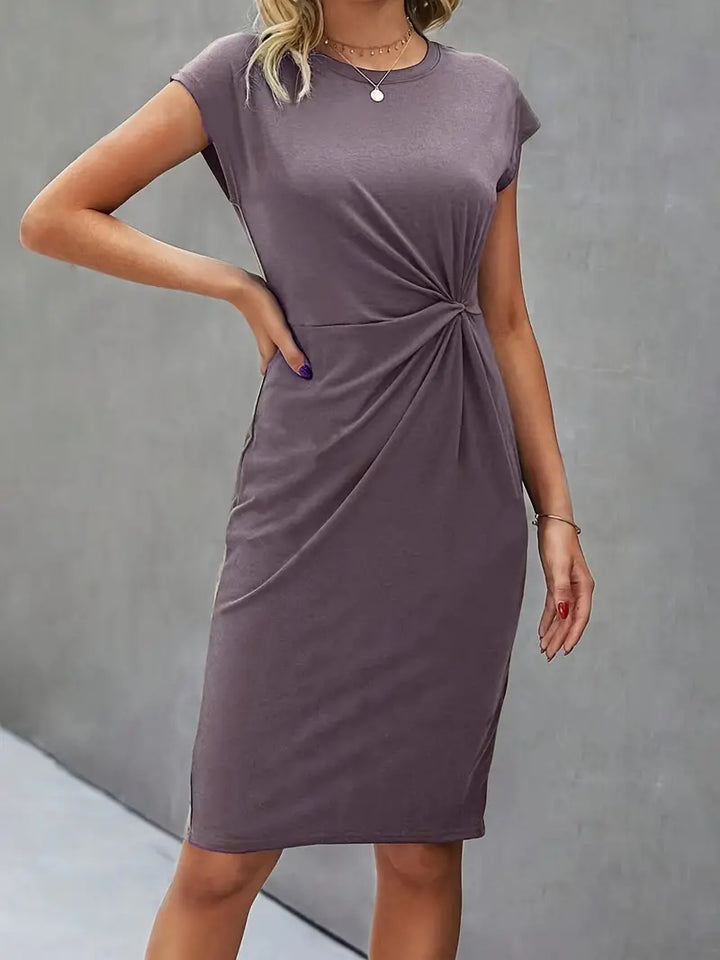 Robe Midi Cintrée Femme – Manches Courtes – Détail Froncé à la Taille – Style Chic et Confortable