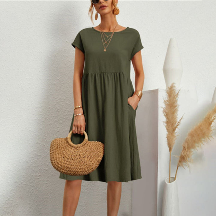 Robe Blanche Femme – Coupe Évasée – Style Bohème Chic – Manches Courtes & Poches Pratiques