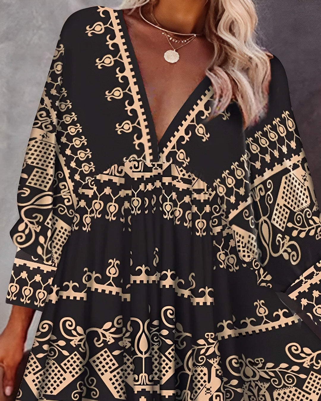 Robe Courte Bohème Femme – Décolleté Plongeant & Manches Longues – Imprimé Tribal Ethnique