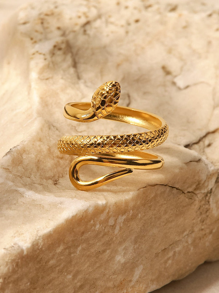 Bague en forme de serpent, réglable.