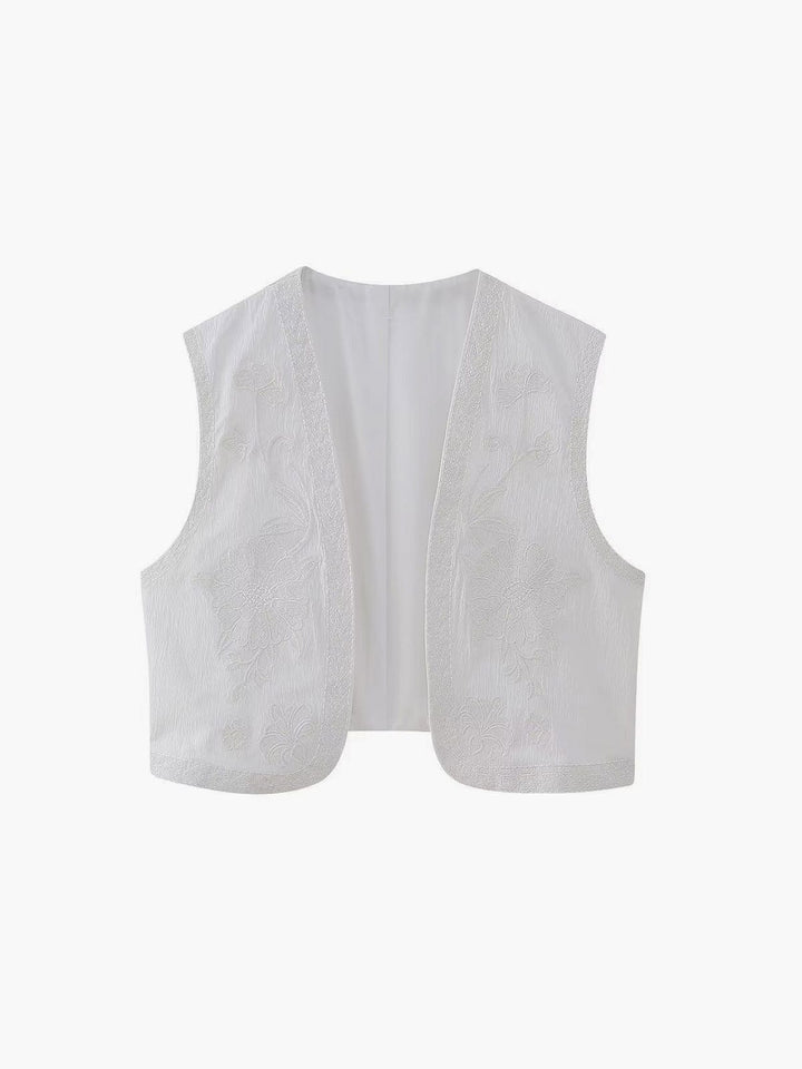 Veste ornée de broderies florales