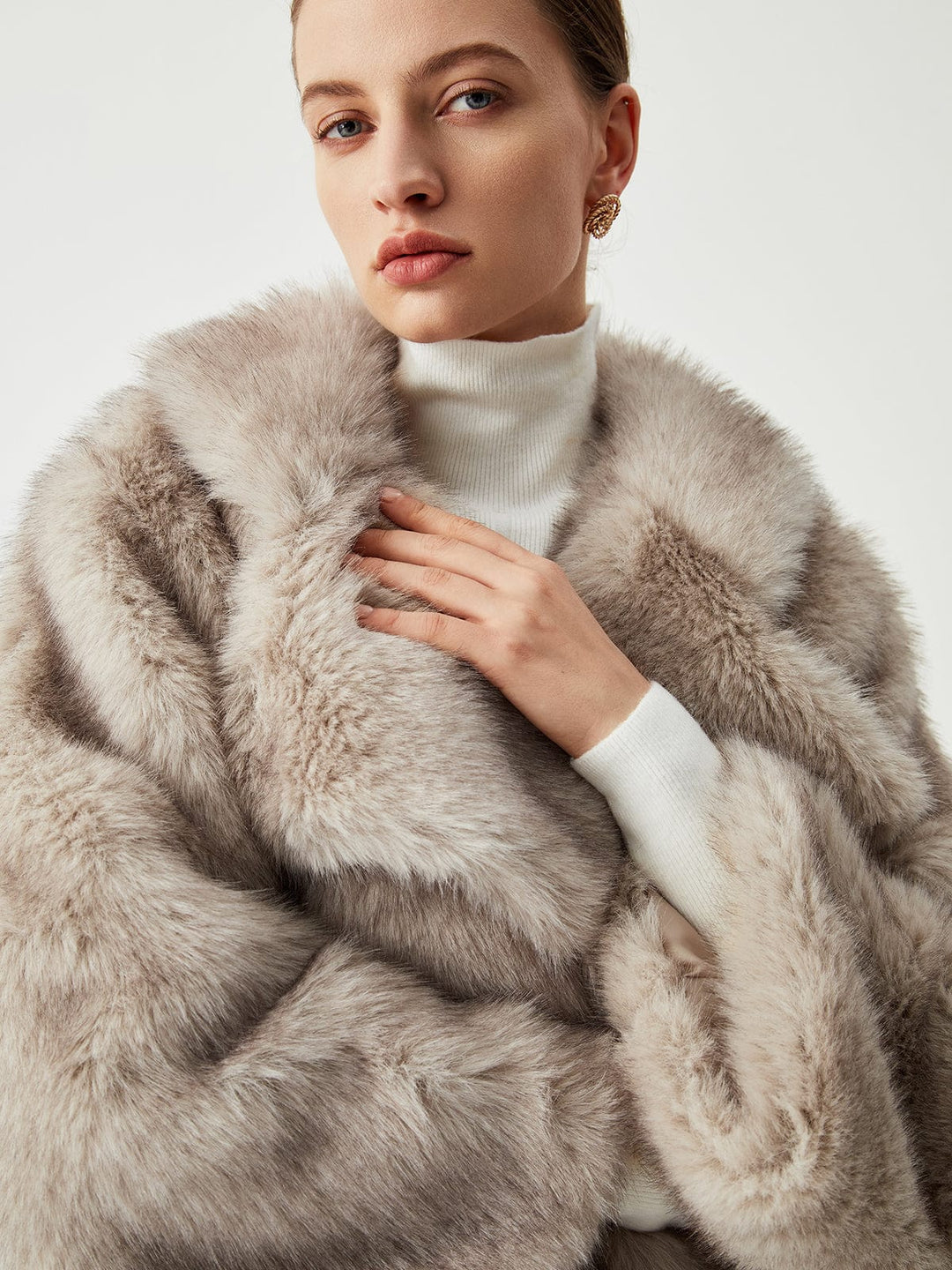Manteau Oversize en Fausse Fourrure - Élégance et Confort