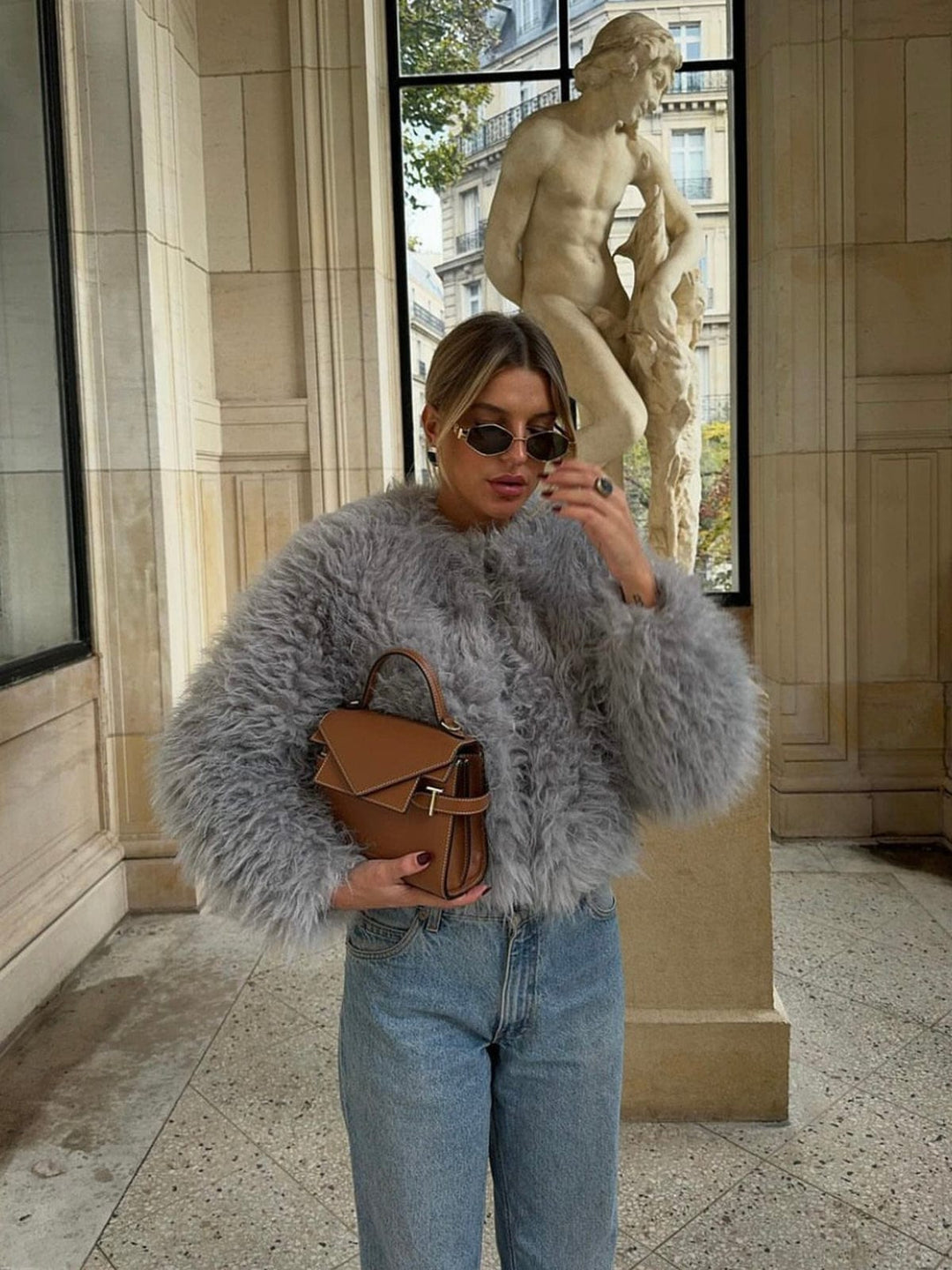 Angeline - Manteau Court en Fourrure Synthétique Chic