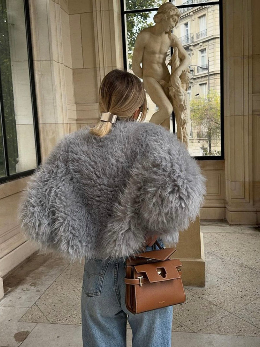 Angeline - Manteau Court en Fourrure Synthétique Chic