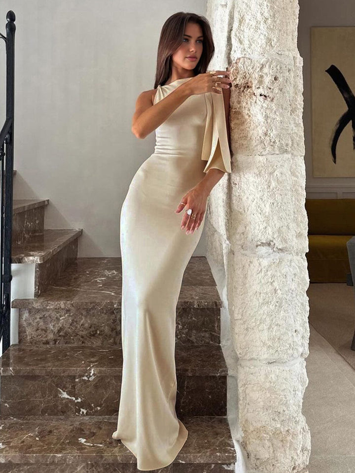 Armelle - Robe moulante à col droit