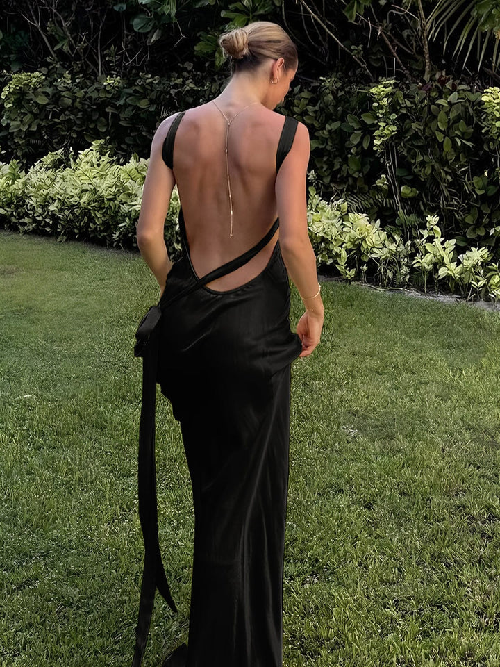 Robe satiné dos nu