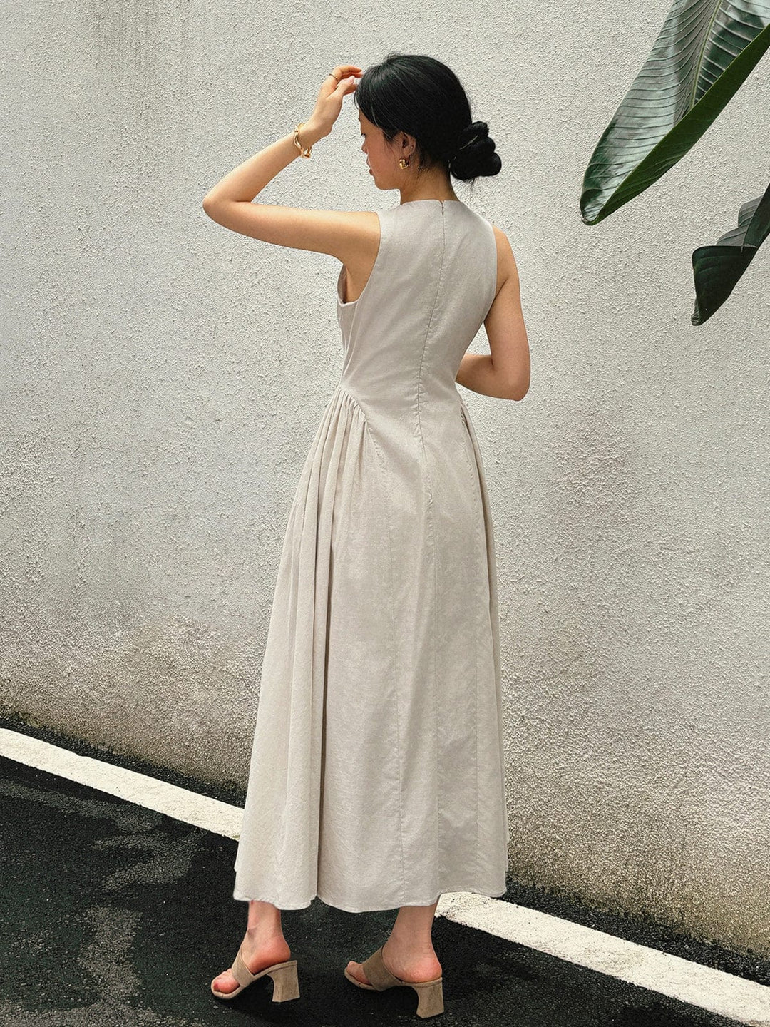 Robe longue avec décolleté en V
