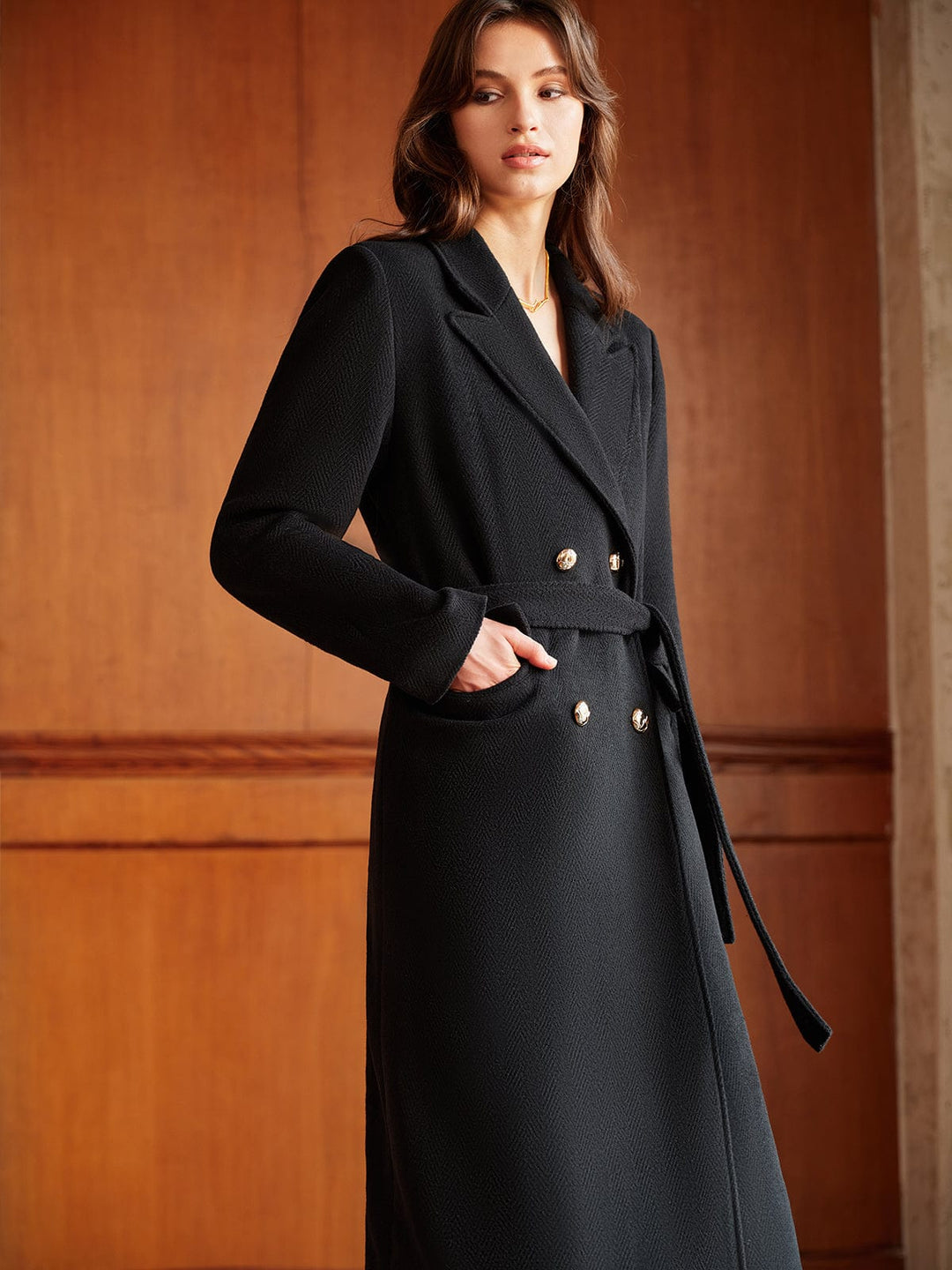 Veste chic avec une ceinture.