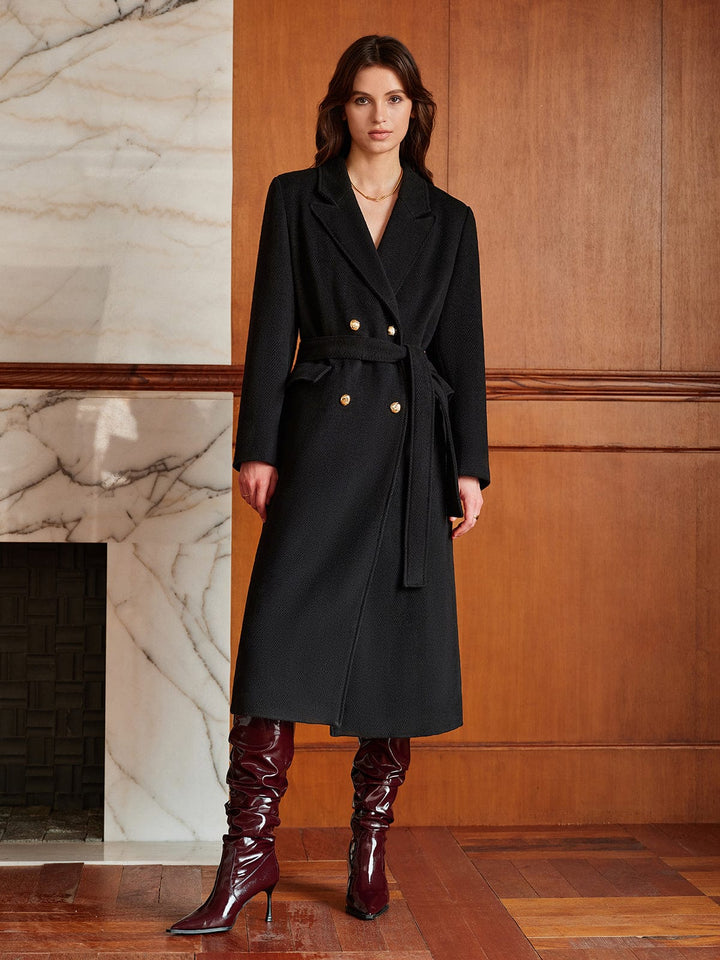 Veste chic avec une ceinture.