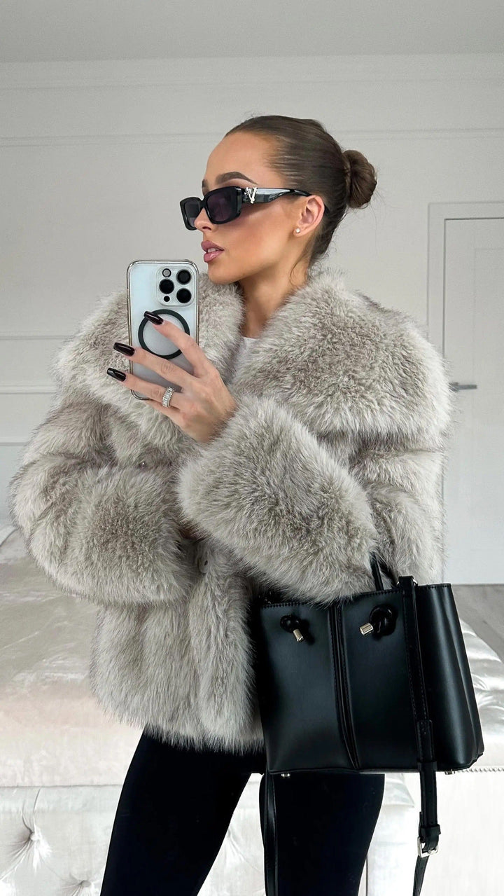 Fleur - Manteau en fourrure sophistiqué