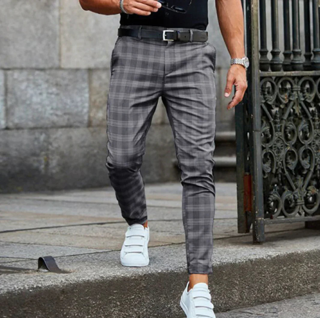 Deiyei | Modern and stylish chinos for men