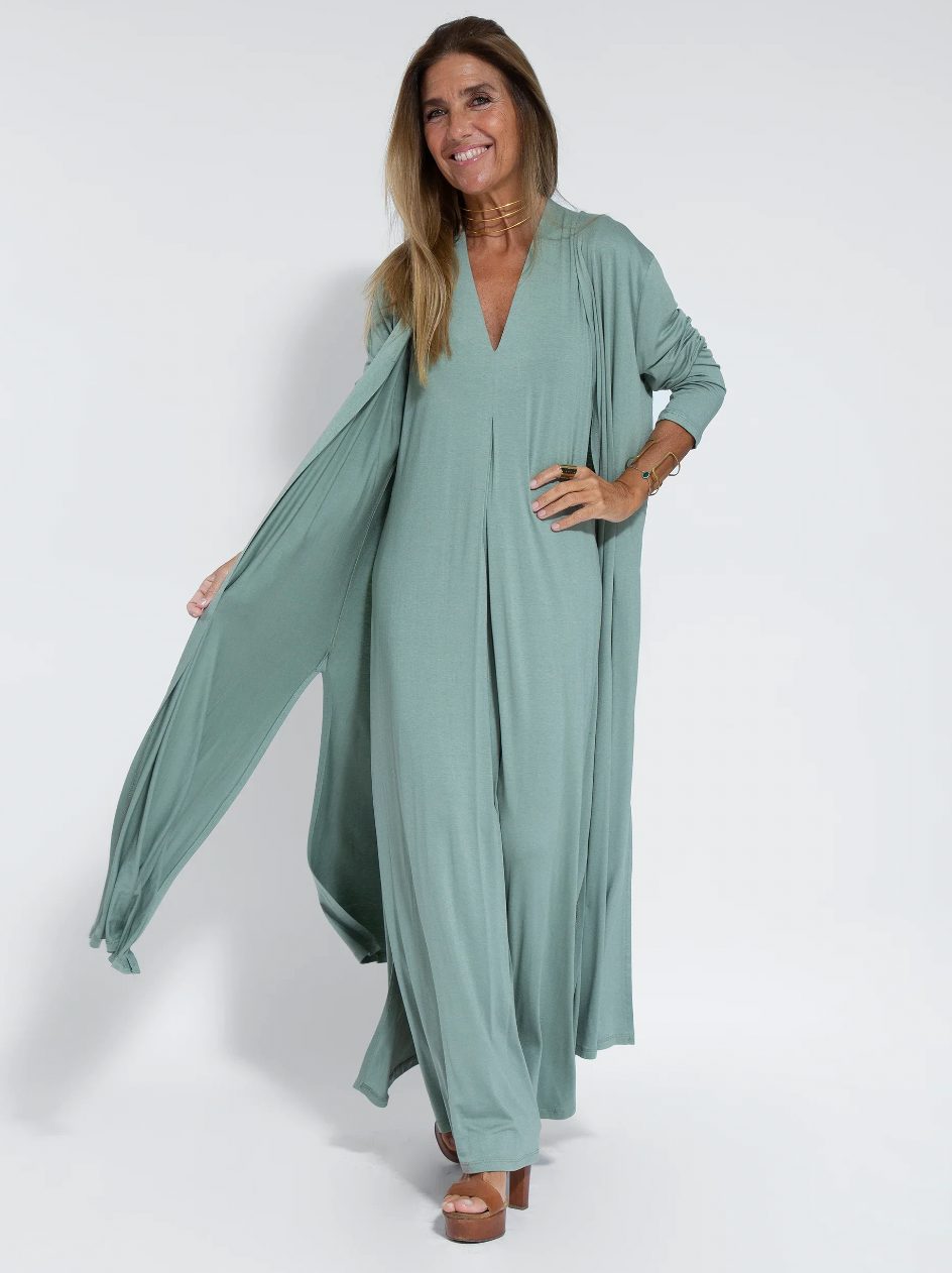 Eva Ensemble Élégance Suprême – Abito Lungo Snellente & Gilet Chic