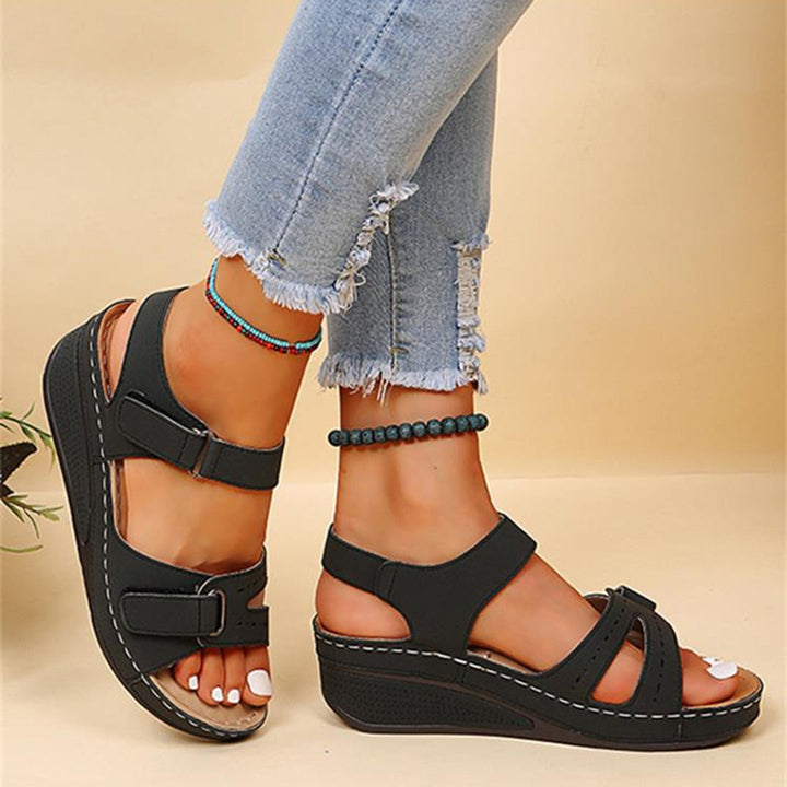 Sandales Orthopédiques Femme – Talon Compensé Confort – Réglables & Antidérapantes