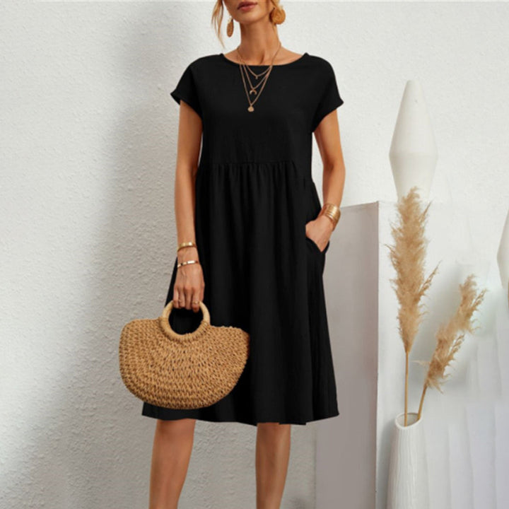 Robe Blanche Femme – Coupe Évasée – Style Bohème Chic – Manches Courtes & Poches Pratiques