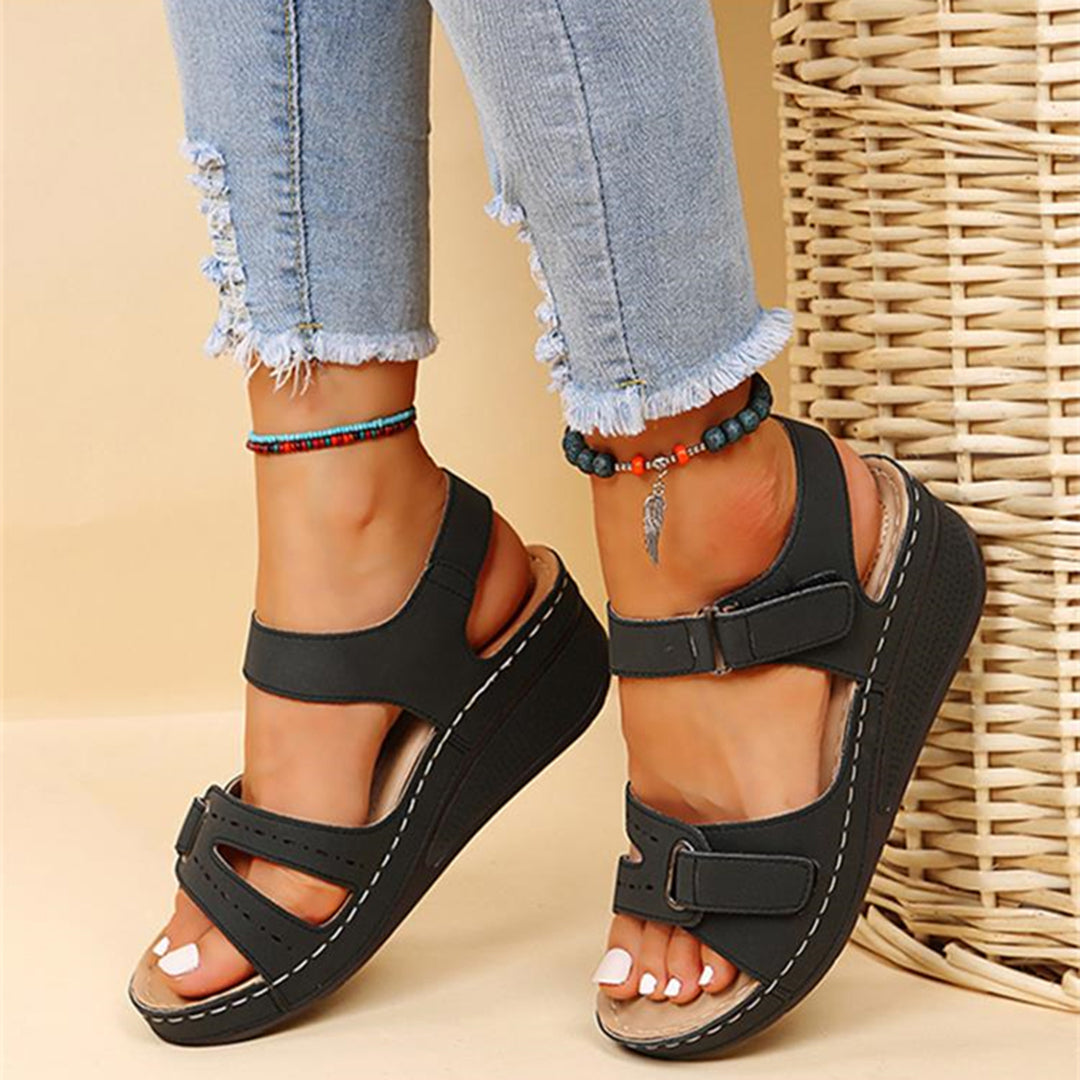 Sandales Orthopédiques Femme – Talon Compensé Confort – Réglables & Antidérapantes