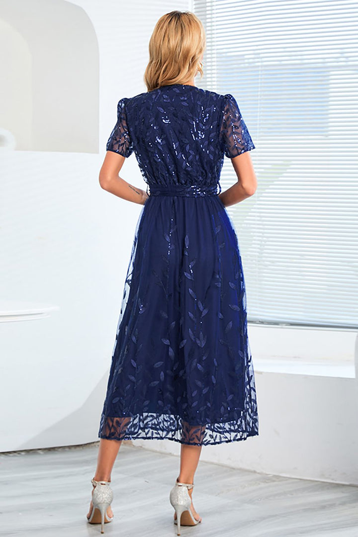 Formelles und raffiniertes Sommerkleid