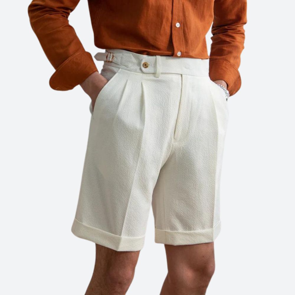 Short Tailleur Homme Plissé Élégant avec Revers et Ajusteurs Latéraux