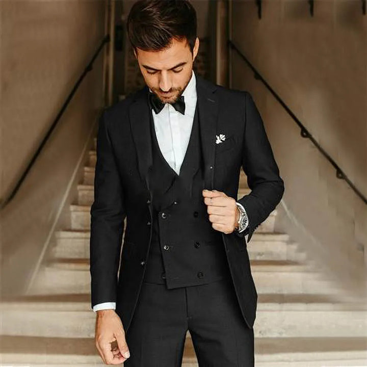 Light three-piece suit with single notch lapel - Peter