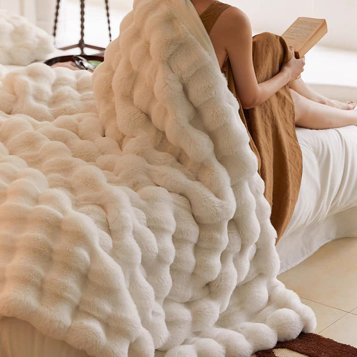 Super comfortable fur blanket - luxurious warmth | Cozy Home