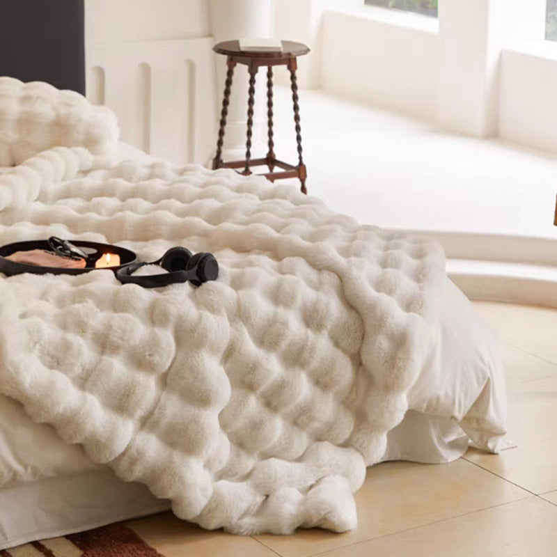 Super comfortable fur blanket - luxurious warmth | Cozy Home