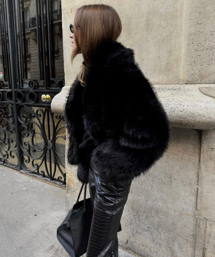 Manteau en fourrure noire Lux