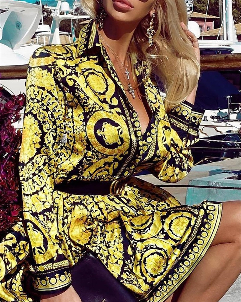 Robe Courte Baroque Femme – Imprimé Luxueux, Ceinture Taille Haute et Manches Longues Élégantes