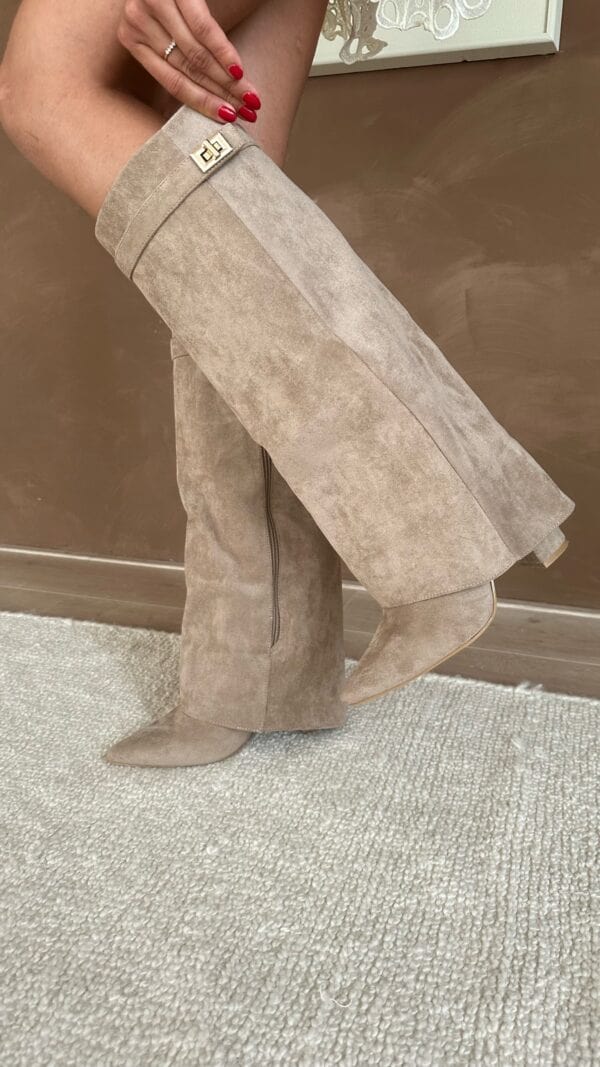 Bottes en fourrure souple