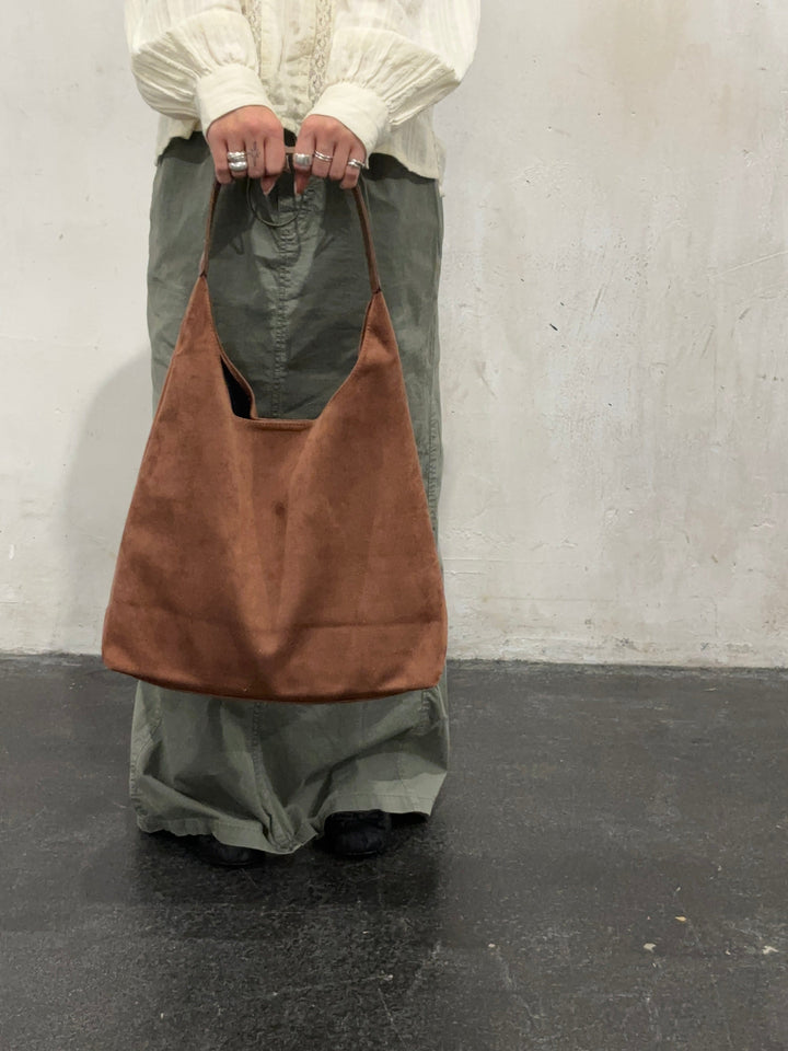 Sac à main en daim pour tous les jours.